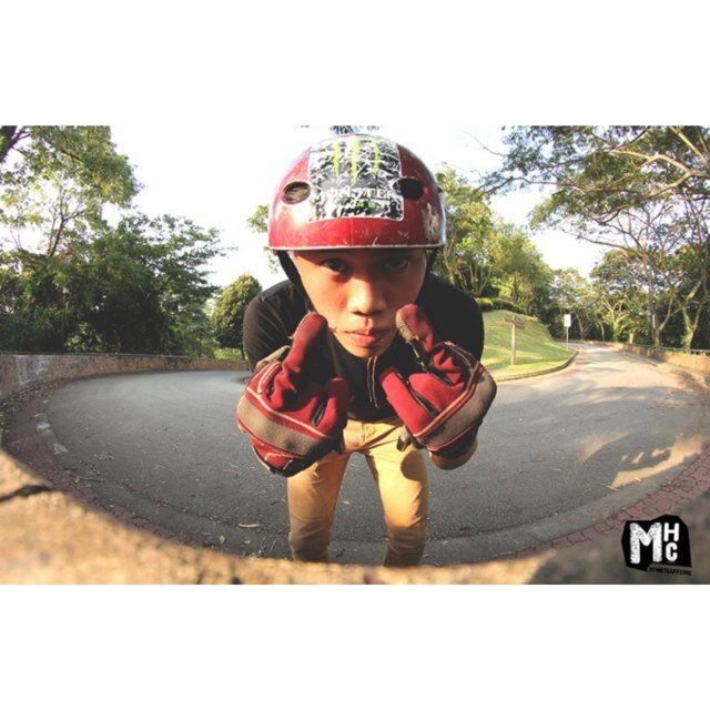 An extrovert with an internal introvert. #BankFaceFriday #EastSideBarrio . Skate's my passion no doubt no question.