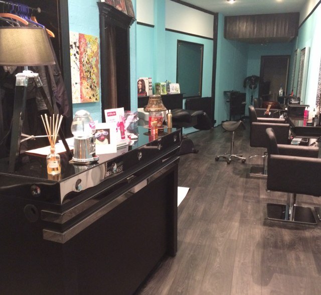 Modern Ladies & Gents Hairdressers based in Leicester city centre at the back of the Highcross ✂️ 0116 2511456