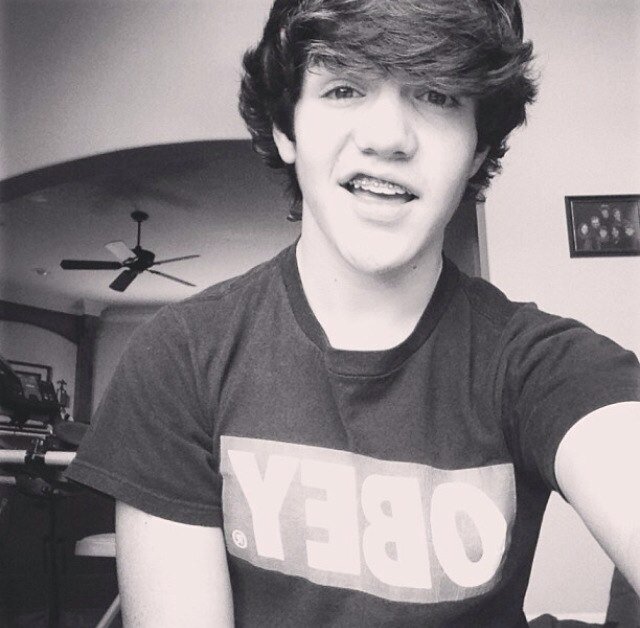 •Aaron Carpenter is our life• aaron followed 09-10-2014 (AEST)• #malk• ~Business enquires: aaroncarpenter.army@gmail.com~