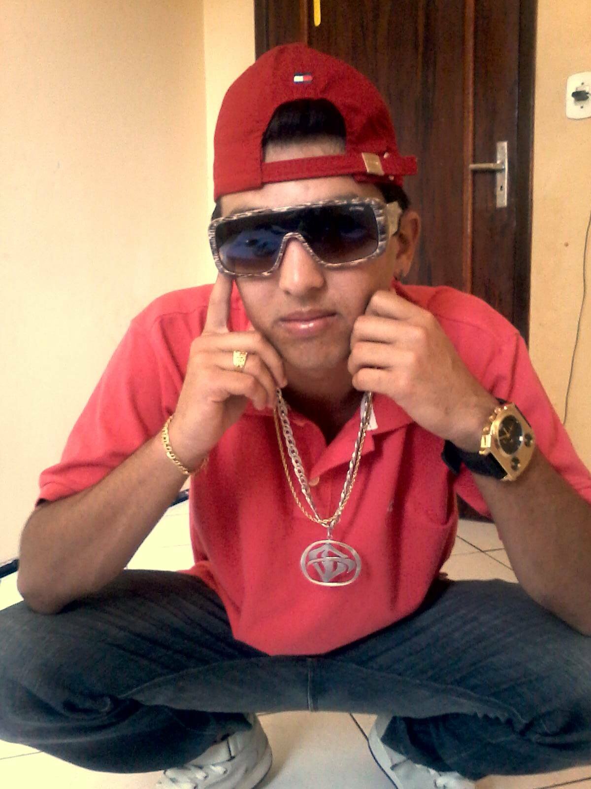 Sou perito em rouba cena,Sou o garoto problema.