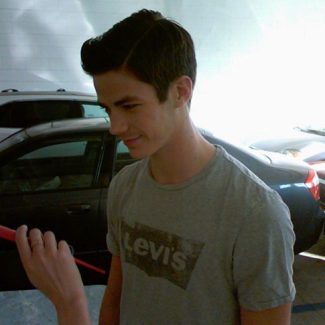 Grant Gustin Seventeen💎 NU GLS