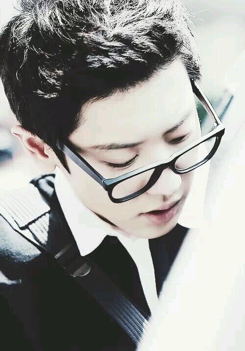 WE ARE ONE WE ARE EXO!!!