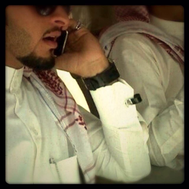 ربما أقبلُ أن تكونَ بأربعۃ أعين ترى بھآ أخطائي ، لكنني لآ أقبلْ أن تكُون أعمَى عن حسَناتي