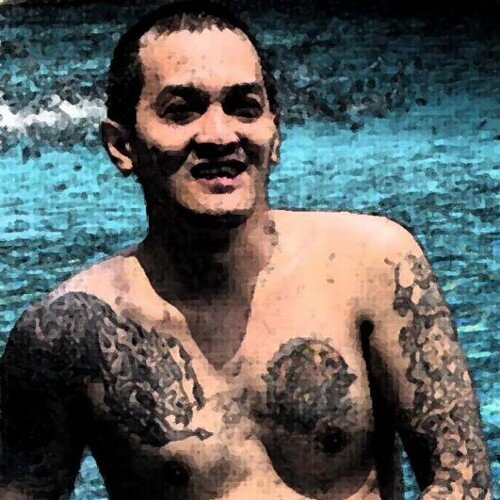 Pengurut gambar, Penimbun rongsok, Penikmat ciu🍺, Penyembah bini.