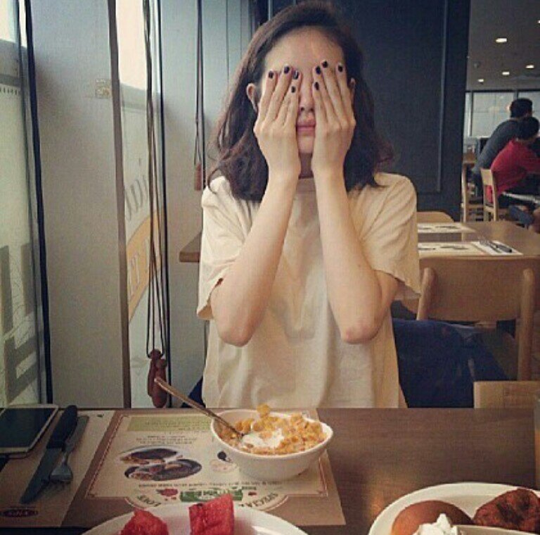 Hi 안녕 my 나의 name 이름 is 은 Jung Hwa 정화입니다.
     모델/Jeff Bernat/옷