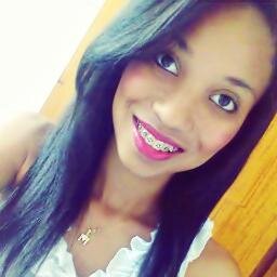 Não é preciso mostrar beleza aos cegos, nem dizer verdade aos surdos. basta não mentir para quem te escuta, nem decepcionar os olhos de quem te vê.