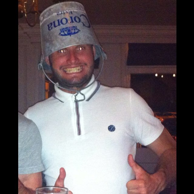 Worlds best electrician, Gooner till i die, Beer, Rock 'N' Roll Star.