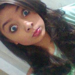Você acalma as tempestades
 E você me dá repouso
 Você me segura em suas mãos
 Você não vai me deixar cair
 Você roubou meu coração
 E me deixou sem fôlego ♪♫