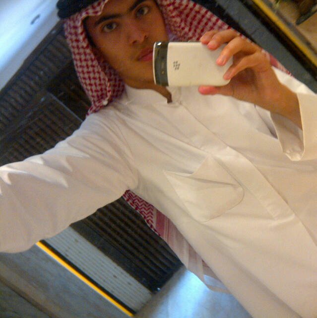 مع كل تغريدة #أفرح و أرجوكم تابعوني #RT #FF