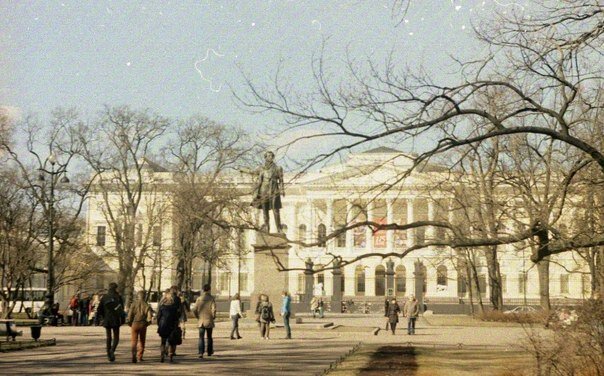 Нескучная подготовка к ЕГЭ по русскому языку и литературе.