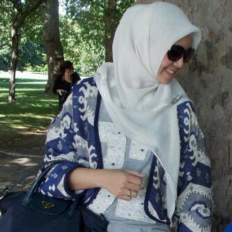 FiaAndromeda's profile picture. a person with 2 best life buddies, & content life stories.. What more to live than these..