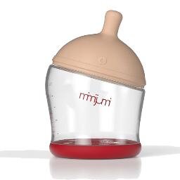 With natural colors, textures and forms, the mimijumi baby bottle provides the perfect complement to breastfeeding and the best possible transition to bottle.