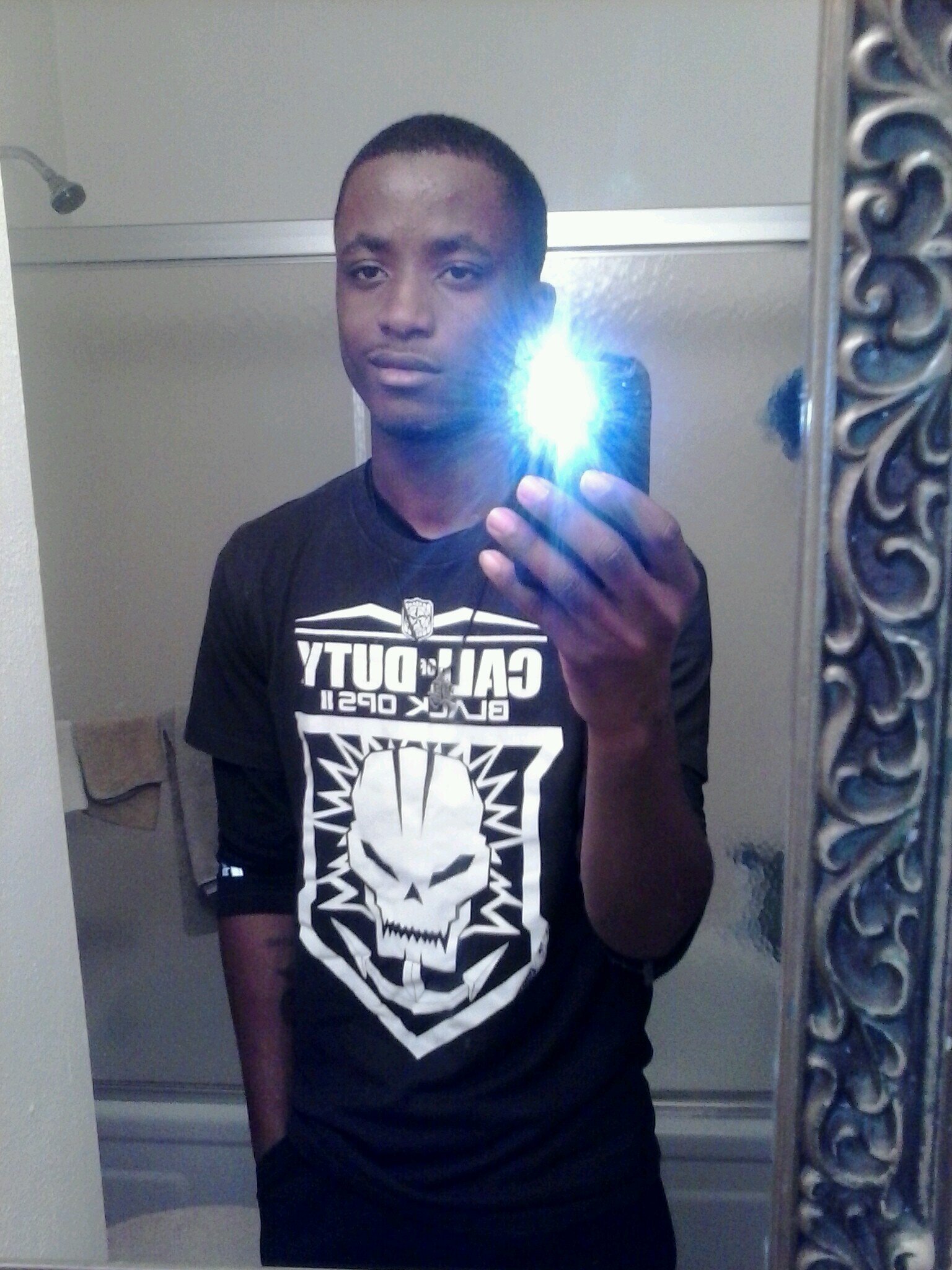 Shadowmars17's profile picture. 