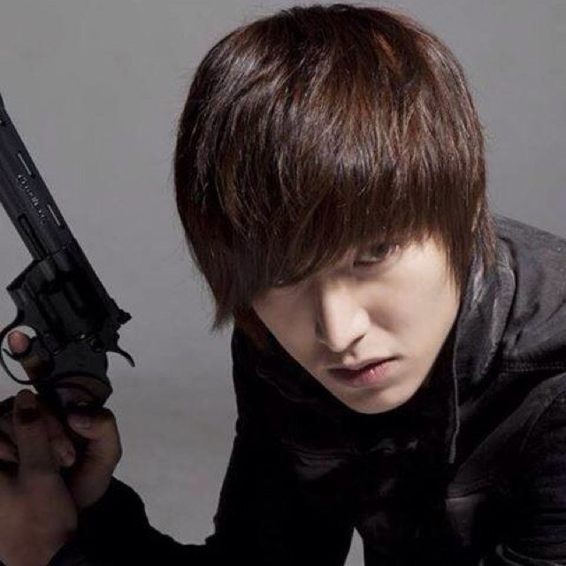 SadnessYst103's profile picture. 　　 拥有时，我们不懂爱，易把怀疑当调侃-