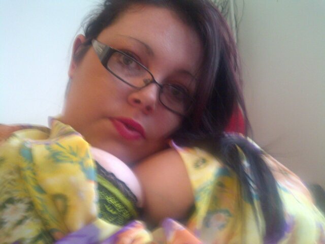 bubbles69b's profile picture. Party girl , love to have a drink and hit town and have a cheaky boogie