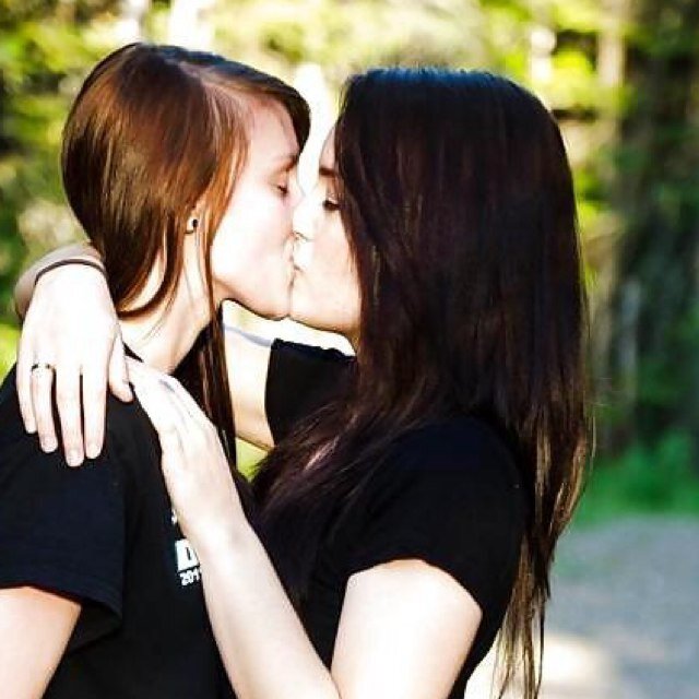 GayGirl9876's profile picture. Hey:) I am a lesbian who lives in ALABAMA!! kik me- lesbian_chick988 #TeamSingle #TeamLesbian Follow me for a followback!!! Xoxo!!!