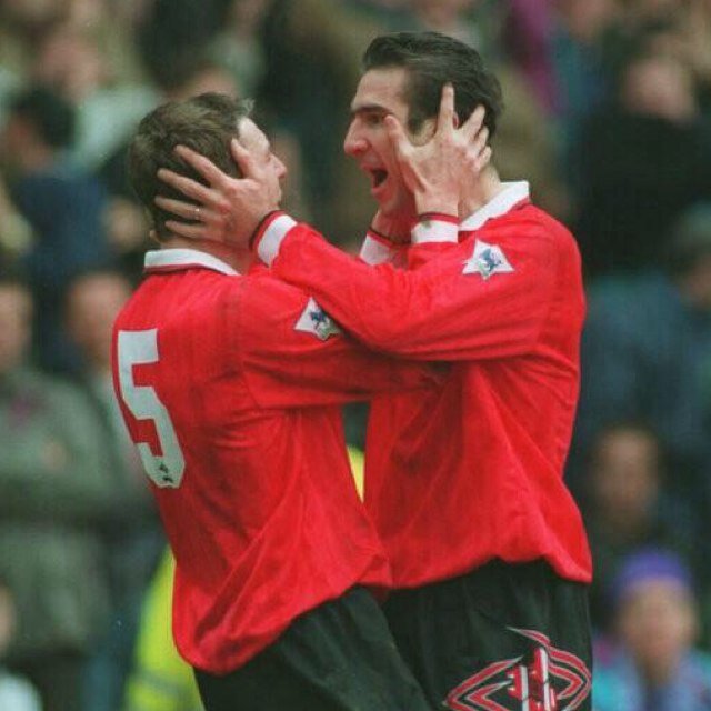 38 year old, Manchester United season ticket holder and away and euro traveller. LUHG