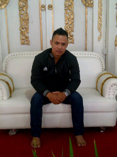 Cakep baik hati dan tidak sombong_169-62kg. 31-july-1985_single