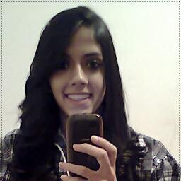 melhor amiga , ter voce por perto é tão bom , eu amo vse 3 , @karenalves_03 aqui .