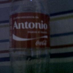 Soy un putito a mitad de precio, amante de las peli de terror y soy fiel :3