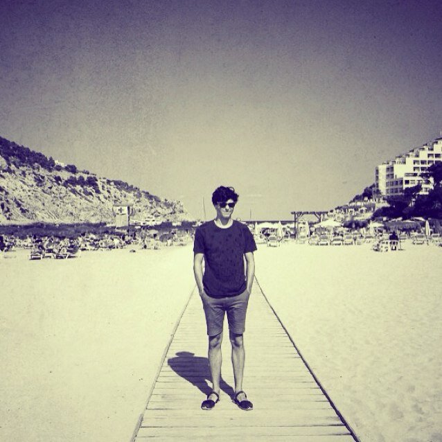 “Above us only sky”,Imagine - John Lennon Insta : Grspierre