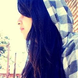 Este desastre de persona, te quiere.
