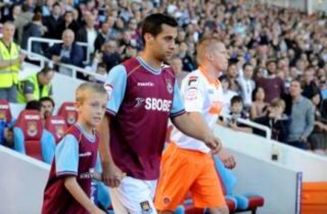 Massive west ham united fan COYI and play for loass