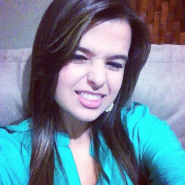 Quero sempre poder ter um sorriso estampado em meu rosto, mesmo quando a situação não for muito alegre.