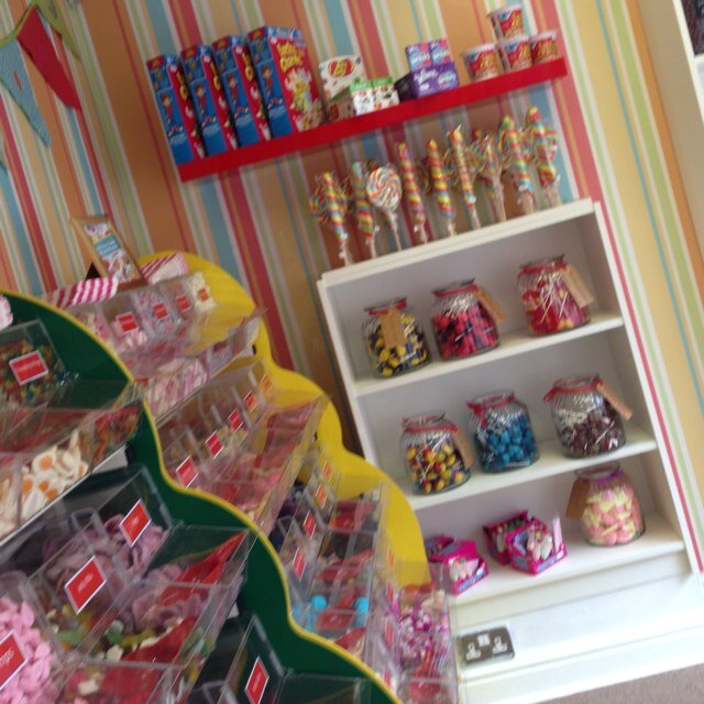 shellsweetshop's profile picture. Shells Scrumptious Sweets

Sweets for all occasions, Candy buffets, Wedding Favors, Pick and Mix, Old Favourites.
