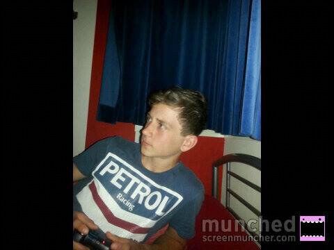 eeyy tijn ik zit op je twit love you xxxjade jwx x