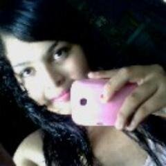 Cadda persona lleva en su rostro Una sonrrisa :D y mil secretos en su ♥