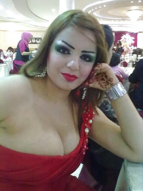 نوف من جدة عمري 25 سنه مطلقه نظامي تجيب بطاقه 300 سوا اديك رقمي ونتفاهم كيف نتقابل وفين ومن دون كثرة كلام