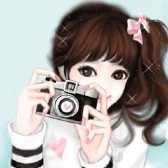 Hello~ My name is Hyun-Ah or Kris. I'm a rapper who can rap in both Korean and English but I'm stronger in English. People say I'm a mix of Jay Park and CL xD