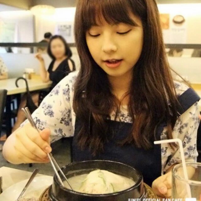 ★JUNIEL(주니엘)★จูเนียลบอทค่ะ รักนะแต่ไม่แสดงออก(?)ฮิ้ววววว-/-  หายคือติดเรียน10/11/12[#93line] #SecretFam ปล.จูเป็นคนสวยแอนด์สวยมาก(?)