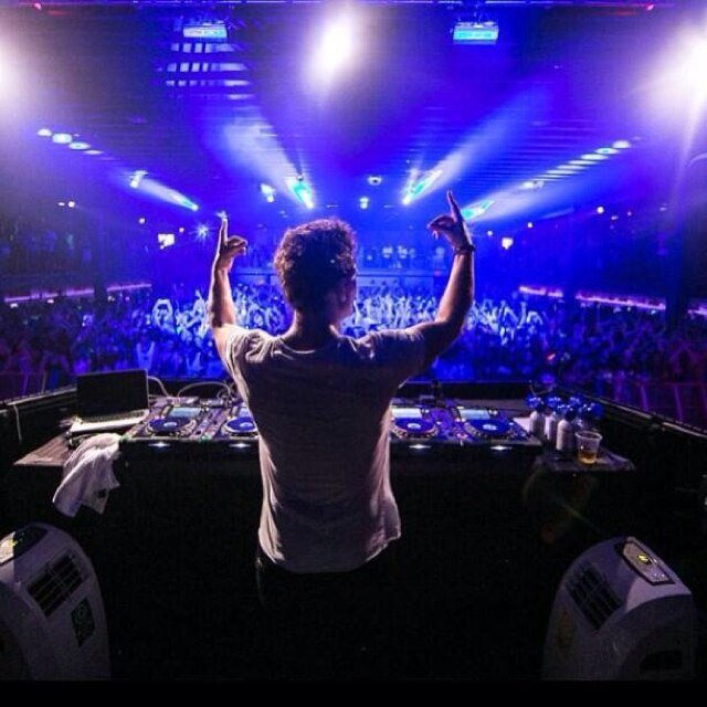 The official fedde le grand fanpage ! | Click on follow if you're a FLG fan! :)