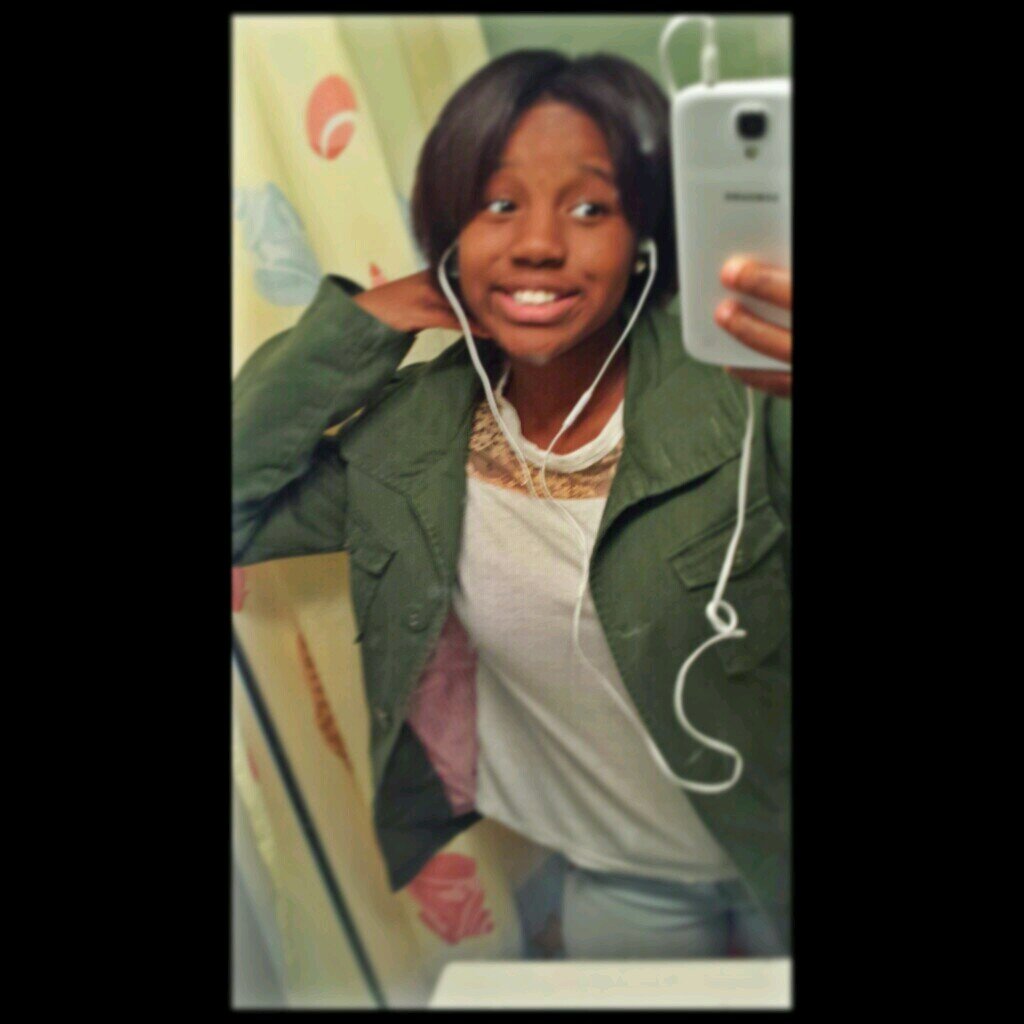 Cj's girlfriend♥  follow me
