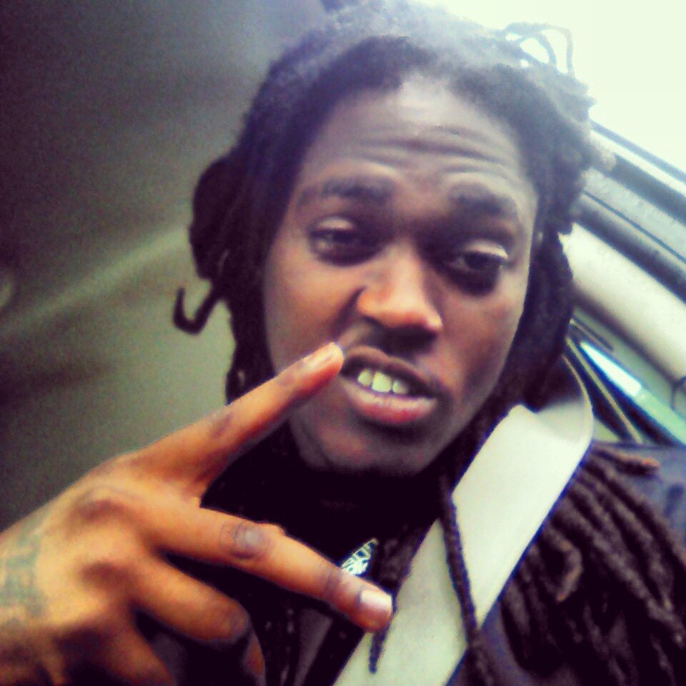 If u cnt help me go 4ward ...Then i dnt need yu bringn me down (just keepn it a hundun)