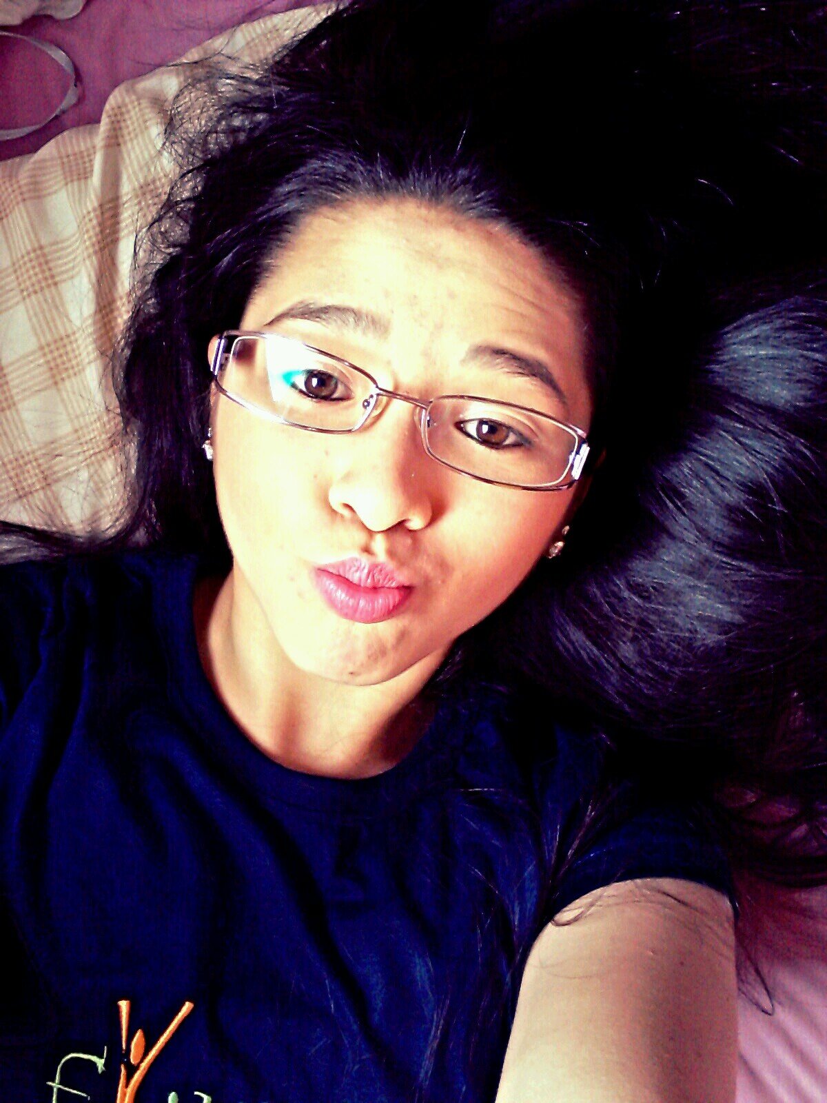 viver, e não ter medo de errar ou de ser feliz  :) 
viver intensamente cada milésimo da vida..
@RobertoArado eu te amo muito, minha vida 3'
