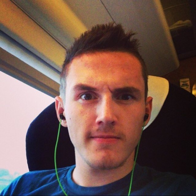 YouTuber - Syndicate/Ash; Life's too short, make the most of it! Offical Facebook Fan Page: http://t.co/PDp8uxNKCW