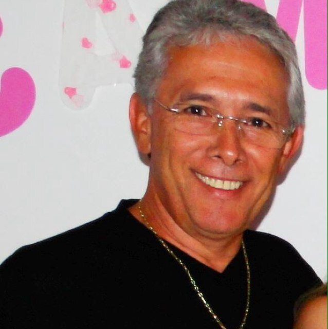 Diretor dos Bancos , Real, ABN e Paraiban alem de funcionário de carreira do Banco Estadual da Paraiba.