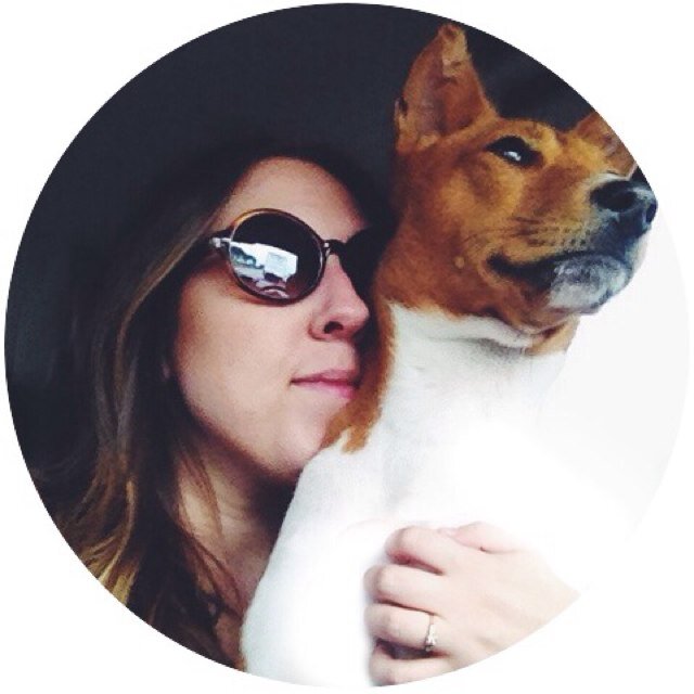 I smile a lot & smell real nice. Basically have Twitter to follow NashSevereWx & Ted Lasso.