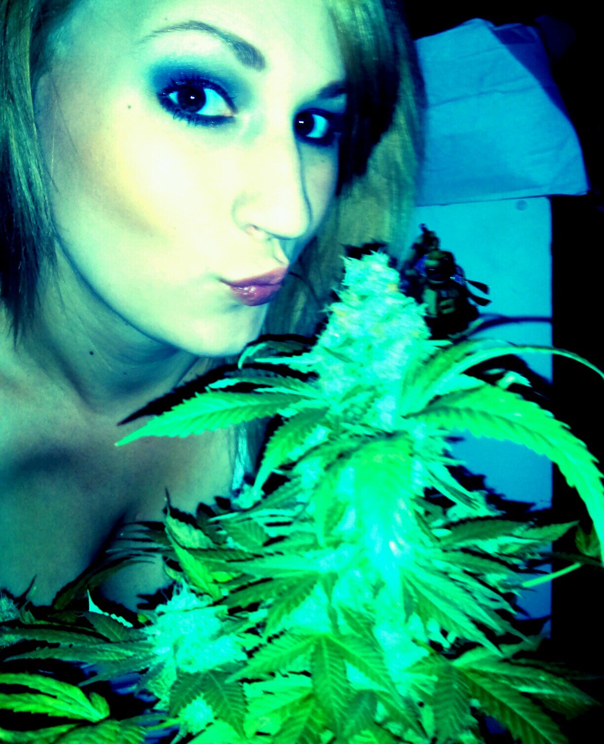 leslieanne420 Profile Picture