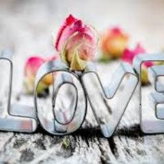 feliz de la vida apoyo siempre a los mejores @gpazminoyepez y @emiliopinargote #UnaParejaDeFullAmor super creyente en dios! :)