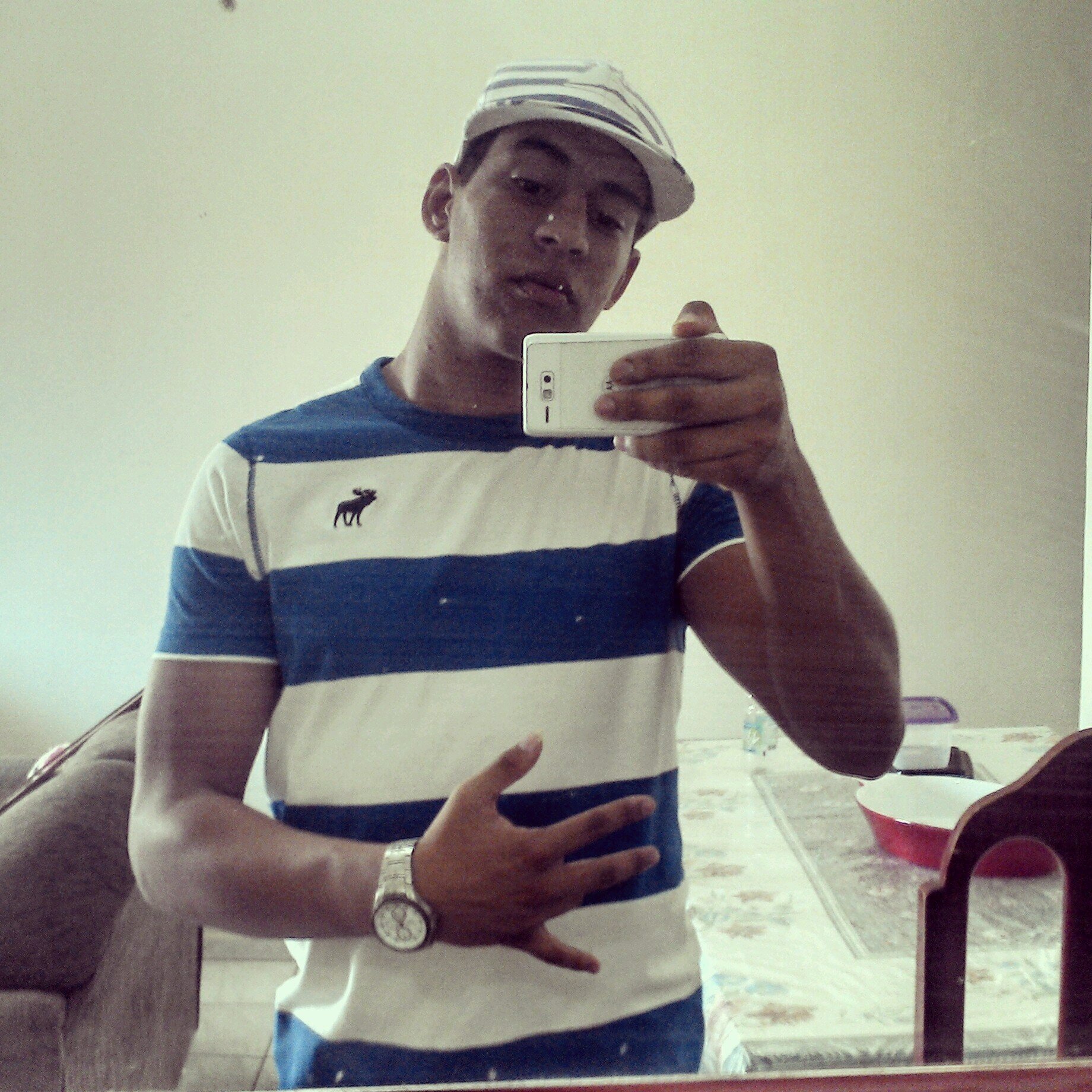 Irmão do  @leofuckers_ @HaarleyDavid e do @FernandesTheus, vejam meu video http://t.co/4sPCrFZPBH…