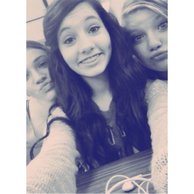 Marisa_nicole13's profile picture. Instagram - marisa_ball13