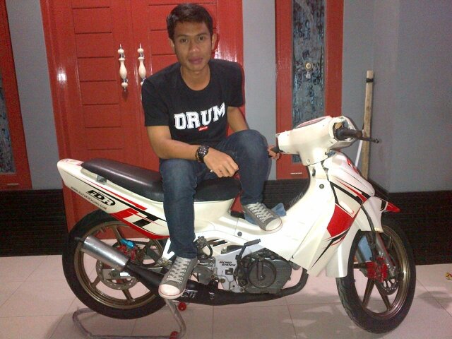 Happy_hadfun's profile picture. Uang, kebahagiaan, kebebasan. Pilih dua