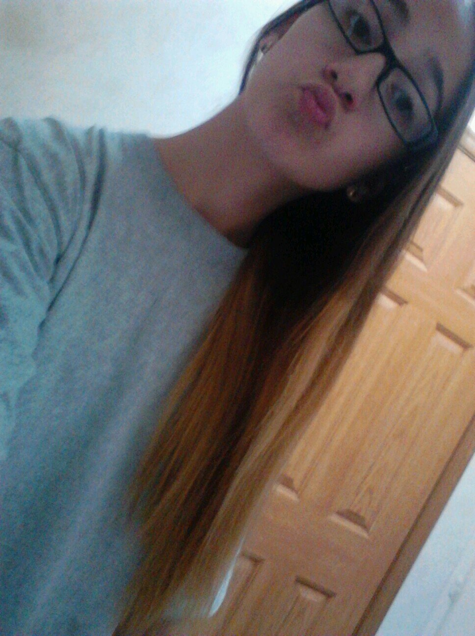 Hi I'm Taylor and I'm a directioner! Niall Horan is my idol and I would love to meet him!! @NiallOfficial If you follow me, I'll follow you!