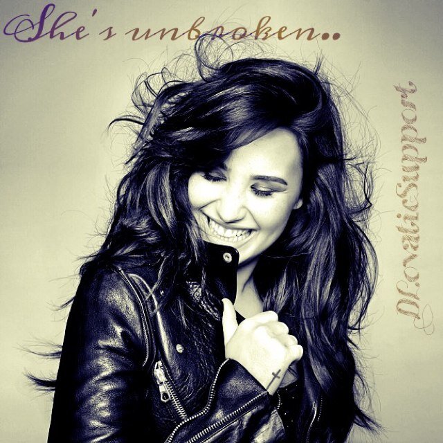 DLovaticSupport's profile picture. Lovatic, need I say more?