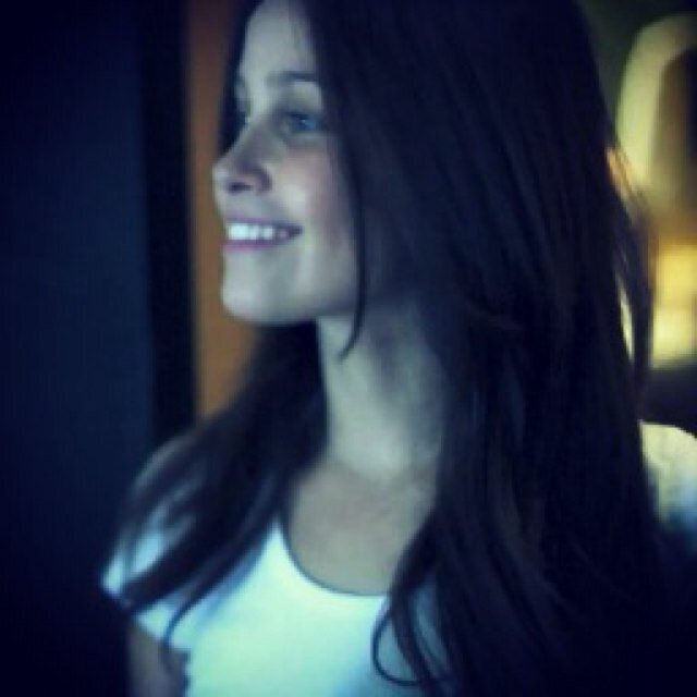 Hola soy nataѕнα ∂υρєуяση. αctяιz ∂є telєνιѕιση ¢ιηє у tєαtяσ❤ εїз ... вє(уσυ)тιƒυℓ .