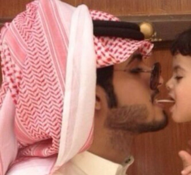 خذيت من كل شي شي ومن شي كل شي 

              - الرياض